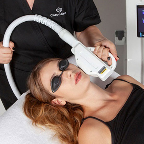 soin lumiere pulsée pour rétablir l'équilibre du film hydrolipidique