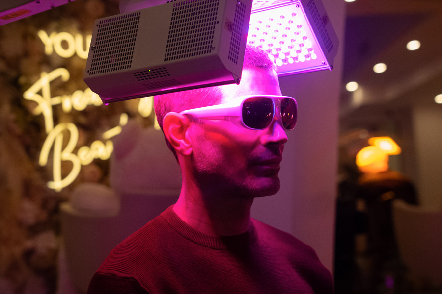 réduire la calvitie par PBM LED