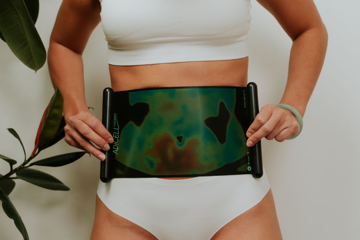 détection des amas graisseux et identification de la cellulite par plaque thermographique