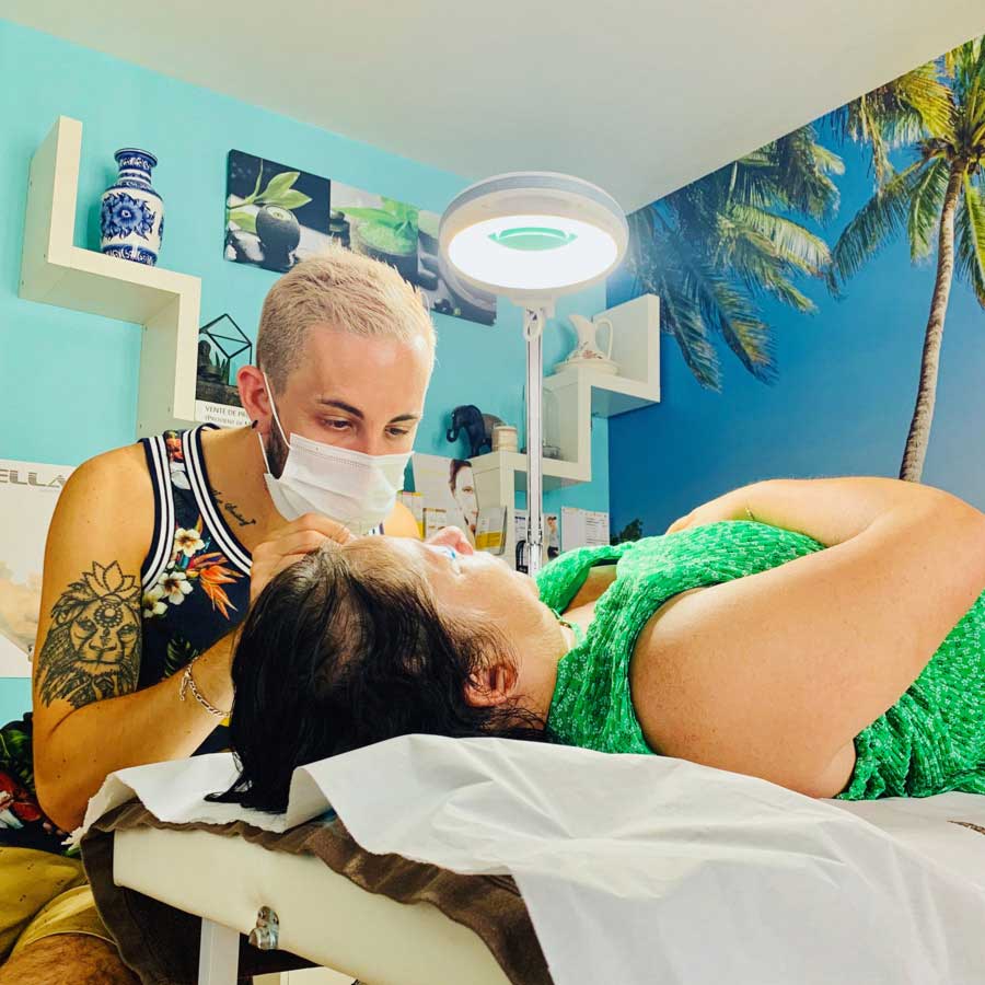 Anthony Gendreu, esthéticien chez Toys'Esthetic