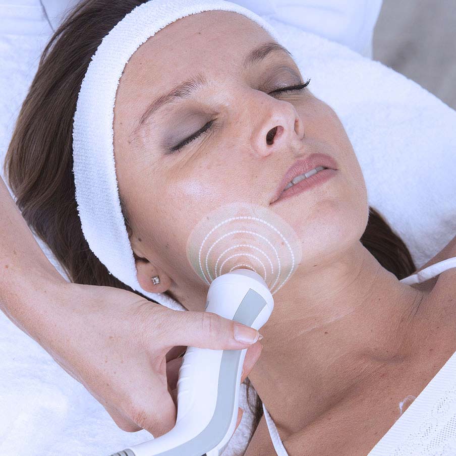 soin anti-âcge ovale du visage par radiofréquence