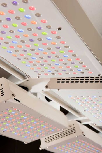 Détail panneaux LED 5 couleurs