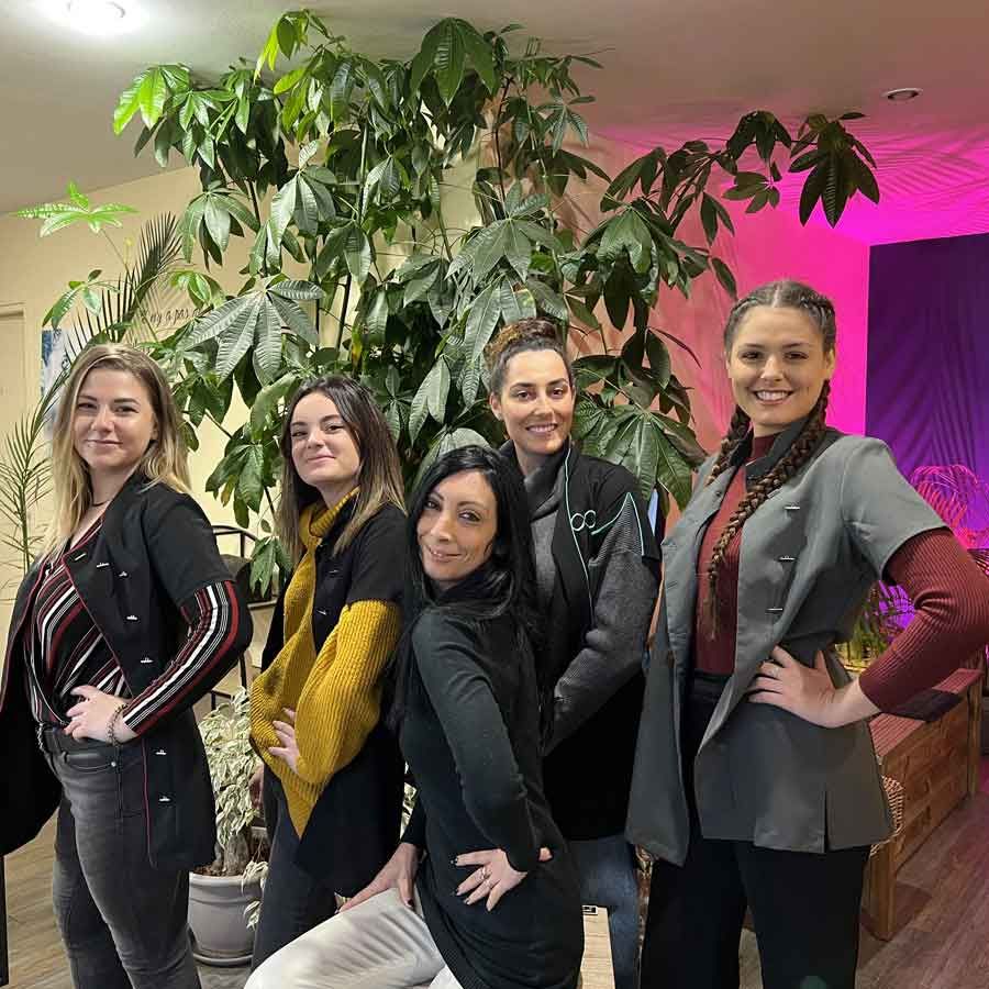 Equipe Eden Expert | Cécile, Leïla, Emeline, Emma et Cassandra